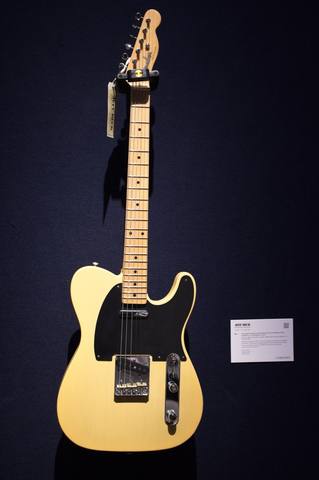 Jeff Beck Christie's auction photograph 15, courtesy of Jim Belmont