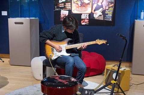 Jeff Beck Christie's auction photograph 36, courtesy of Jim Belmont