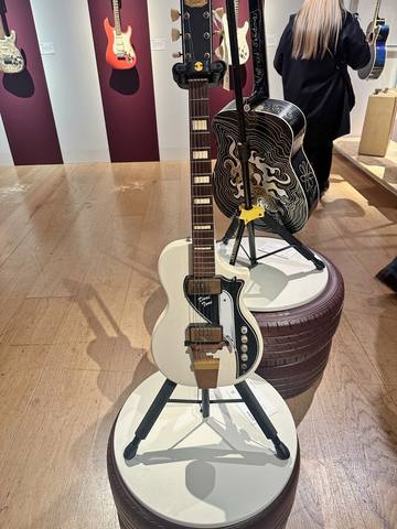 Jeff Beck Christie's auction photograph 138, courtesy of Jim Belmont